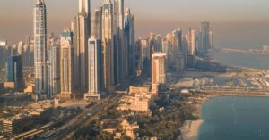 アメリカ経済の舞台裏—関税政策の衝撃と知られざる労働市場の真実